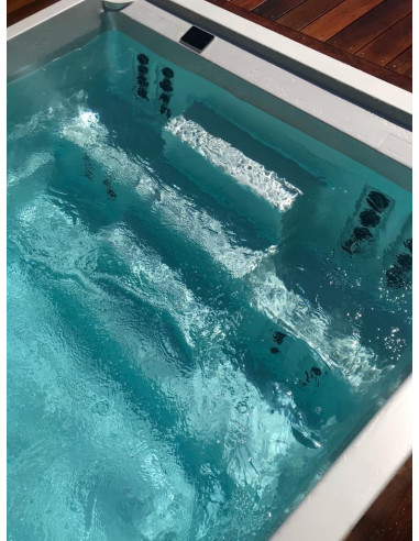 copy of Bazén swim pool idol spa len shell