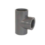 PVC tvarovka – T-kus 90° redukovaný 40 x 20 mm