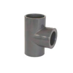 PVC tvarovka – T-kus 90° redukovaný 75 x 50 mm